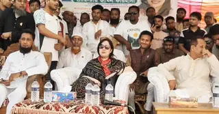 ভোটে জিতলে ঘরে-ঘরে গ্যাস দেয়ার ওয়াদা রুমিন ফারহানার